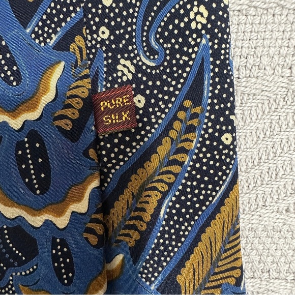 NEW with tag, Chloe 100% silk necktie, made in Spain - Picture 4 of 4